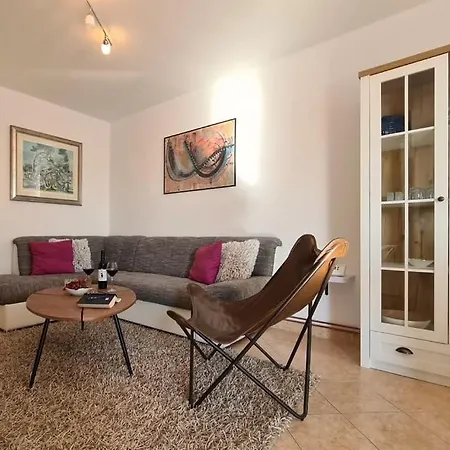 Valery Apartment